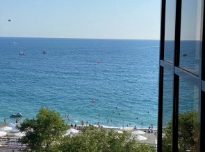 Отель Адмирал