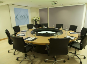 Апарт-Отель The Leos Residence