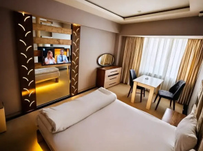 Continent Hotel