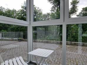 Апартаменты двухкомнатные в центре с террасой