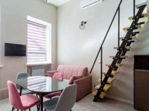 Апартаменты около площади Восстания (1)