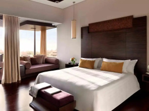 Курортный отель Anantara The Palm Dubai Resort