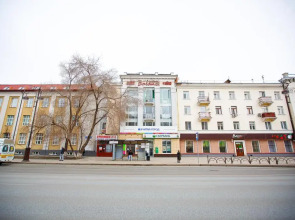 Апартаменты №4 у Тюменского областного суда