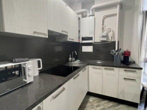 Квартира Огромная трехкомнатная квартира напротив подъемника