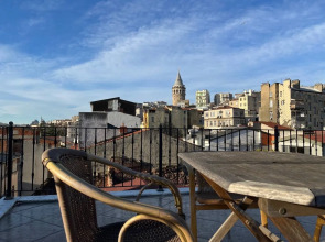Апартаменты 1 Bedroom Apartment at Galata Istanbul with Shared Rooftop