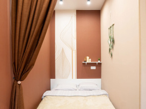 Апартаменты с ярким дизайнерским ремонтом