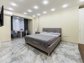 Na Ul Konstitutsii Flat