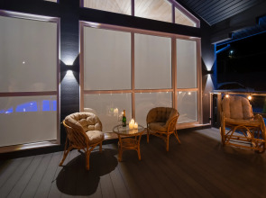 Частный Дом с Бассейном Мансардой и Видом на Горы