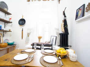 Двухкомнатная квартира возле Кремля