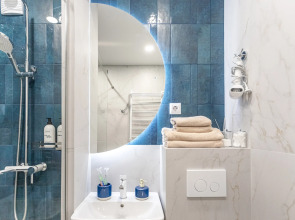 Апартаменты Золотая Рыбка в центре, Zoya-Apart