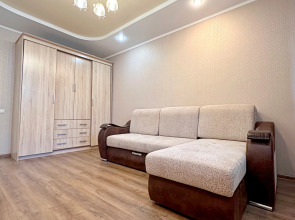 Апартаменты 1-к Около Чаши