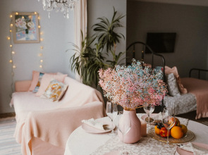 Апартаменты Дизайнерские с Панорамными Окнами