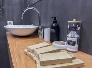 Квартира Стильная уютная двушка недалеко от аэропорта на 6 человек