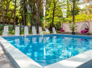 Grejs Kaliforniya 3* Hotel