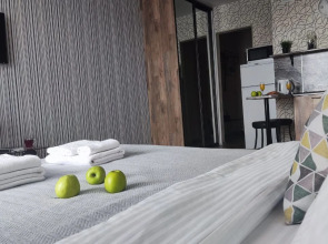 Апартаменты видовые на 14 этаже рядом ТРК Родник