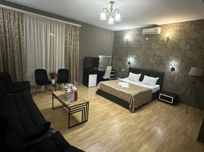 Отель Qeroli old town