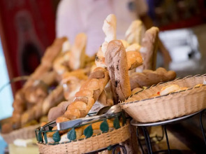 Amphoras Aqua Adults Friendly