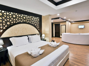 Отель Orient Star Varahsha