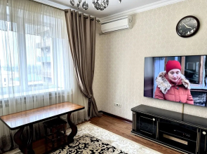 Квартира Гаджиева 164