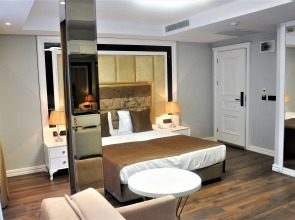 Отель Pell Palace Hotel & Spa