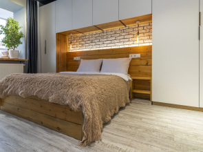 Dizaynerskaya S Shikarnym Vidom Flat