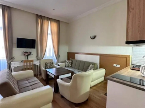 Visiting Nona Apart Hotel