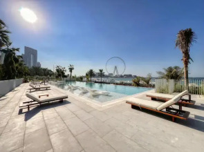 Апартаменты La Vie 1BR on JBR with Private Beach Dubai