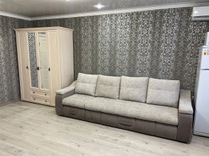 Апартаменты на Проспекте Строителей 27-2