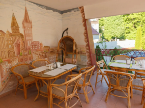 Меблированные комнаты Вилла Северин