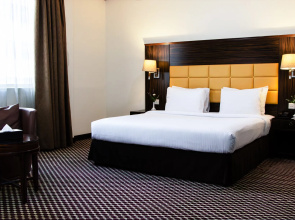 Fortune Karama Hotel