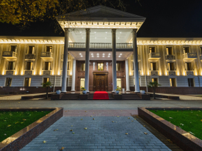 Hotel Zarafshon Parkside Hotel