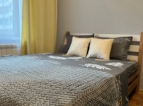 Na Alekseeva 97 Flat