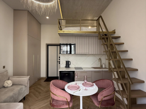 Dvukhurovnevaya Studiya Krasloft V Zhk preobrazhenskiy Na 4 Chelovek Apartments