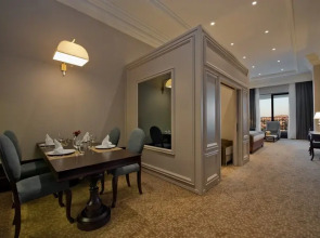 Vialand Palace Hotel