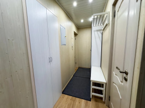 Квартира 2-комнатная на Карла Маркса 9