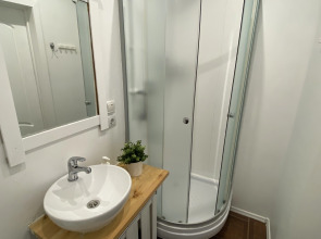 Апартаменты Серебрянический 15