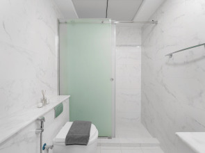 Апартаменты Unique & Stylish High Floor close to Marine Club