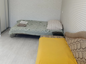 Ryadom S Avtovokzalom V 5 Ostanovkah Ot Pagody Semi Dney Flat