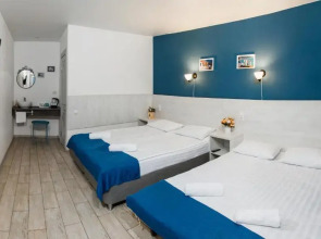 Отель Тихий дворик