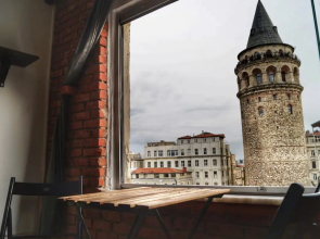 Апартаменты In the heart of Istanbul - Galata Tower view