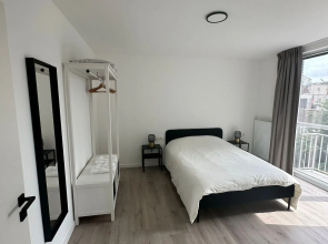 Bright & Spacious Apartments