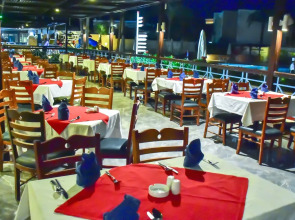 Ivy Cyrene Island Aqua Park Resort