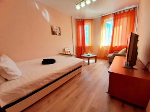 1-Komnatnie s balkonom na dvenadcatom etazhe Apartments