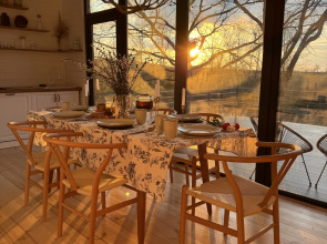 Domik V Lesu S Vidom Na Ozero Private house