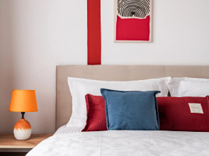 Квартира Гуашь Художника с видом на город