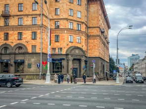 Dvukhkomnatnaya Kvartira u Otelya Yevropa Flat