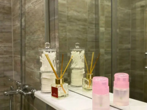 Апартаменты видовые на 14 этаже рядом ТРК Родник