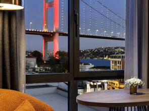 Crowne Plaza Istanbul Ortakoy Bosphorus, an IHG Hotel