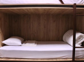 Halva Hostel