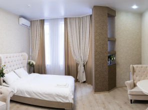 Mini-Hotel Astoria74